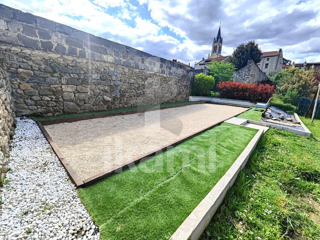 Maison à VILLEVOCANCE