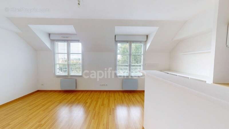 Appartement à CORBEIL-ESSONNES