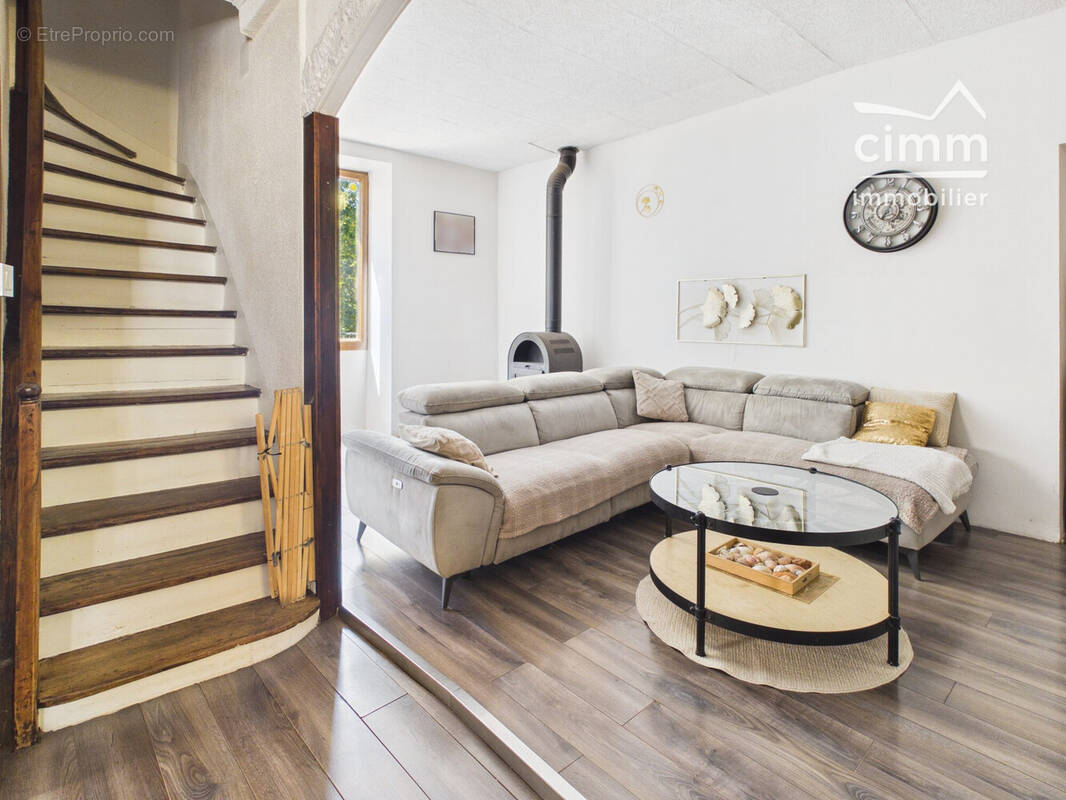 Maison 98 m² à Notre-Dame-De-L'osier  - photo 2