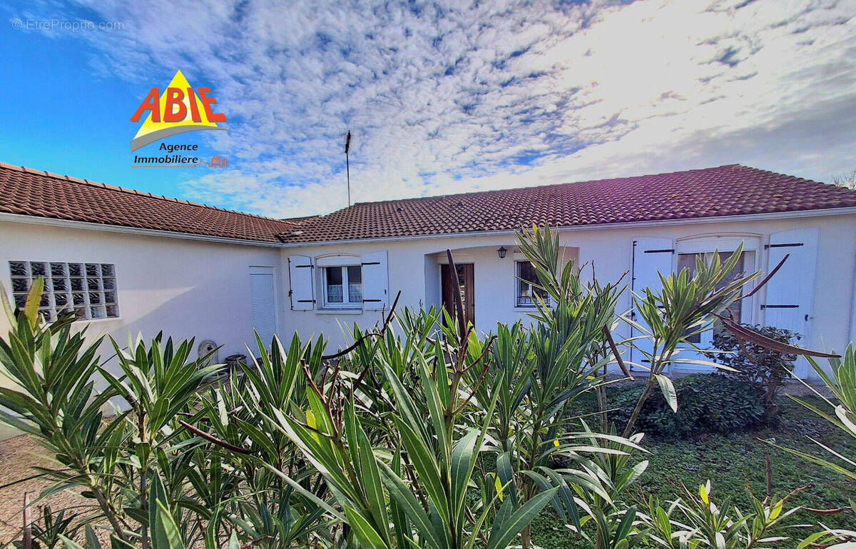 Photo 1 - Maison à NIORT