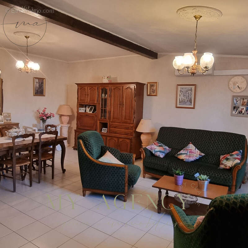 Caux   Maison vigneronne de caractère de 153 m2 avec cour arborée, dépendances et garage de plus de 100 m2 - photo 3