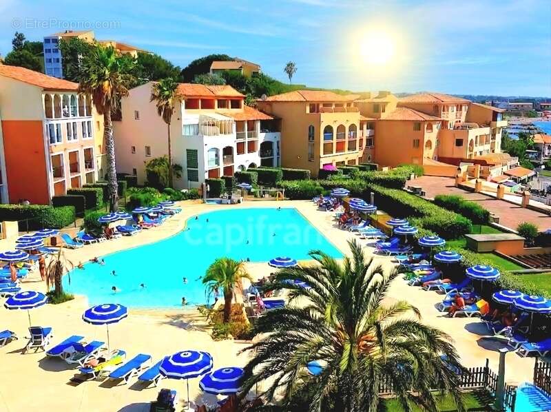 Appartement à SIX-FOURS-LES-PLAGES