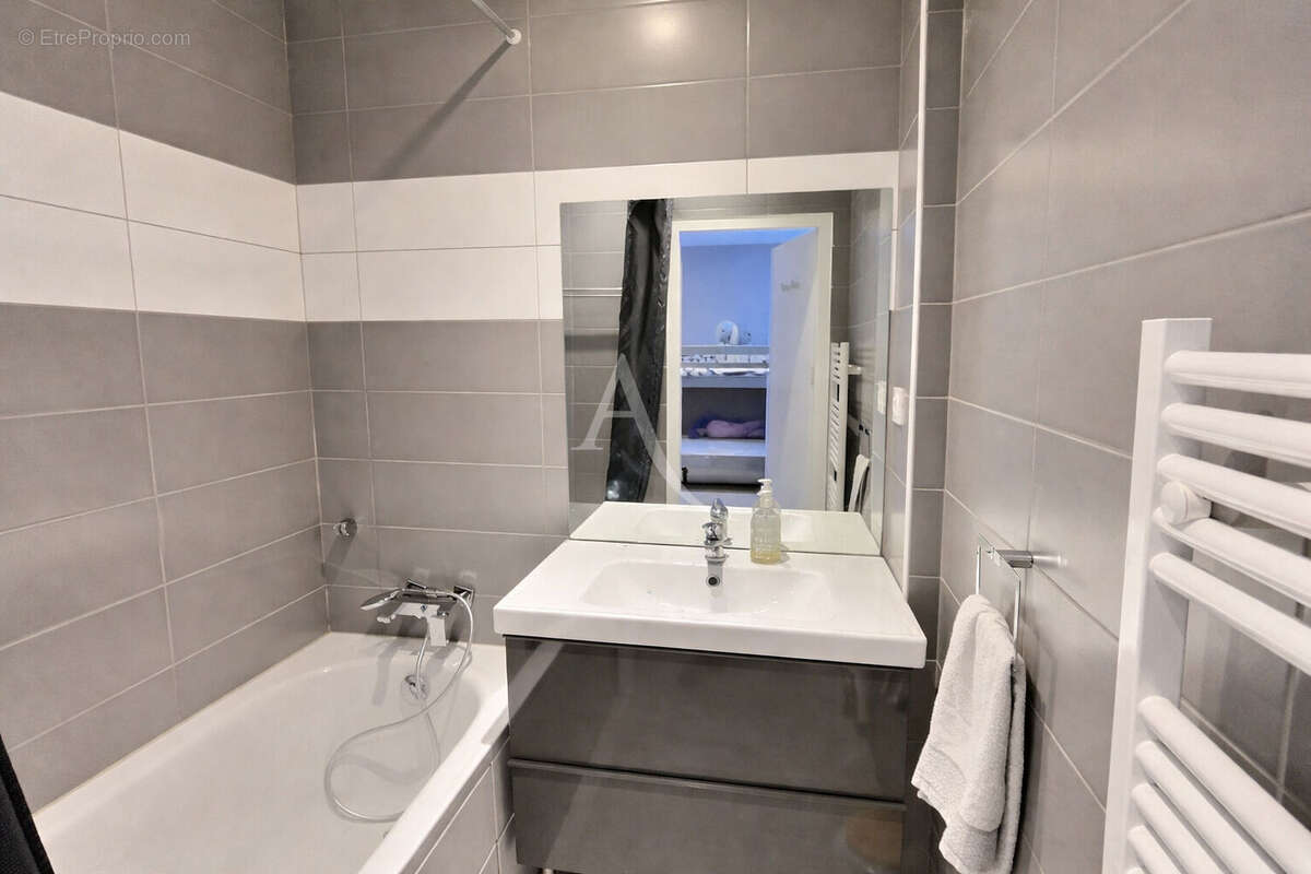 Appartement à MARSEILLE-12E