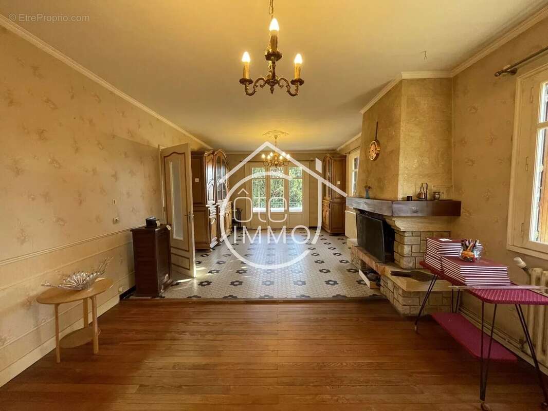 Maison à CASTILLON-LA-BATAILLE