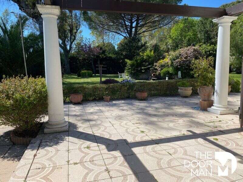 Propriété 06600 - photo 6