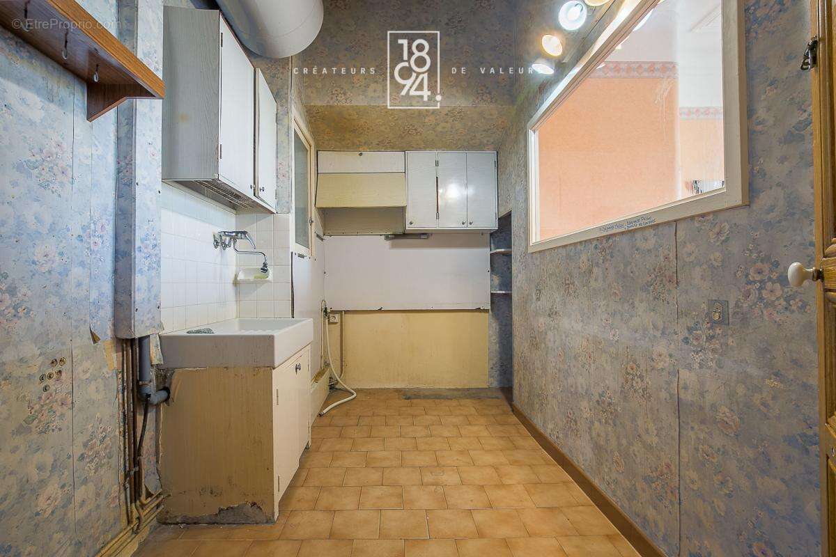 Appartement à MARSEILLE-6E
