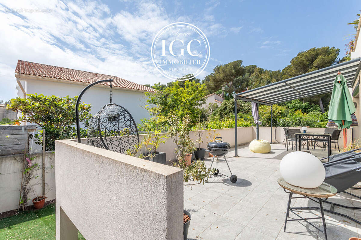 A VENDRE _ Très bel appartement de 68.87 m² avec jardin et terrasse , et garage proche mer à Carry-le-Rouet - photo 6