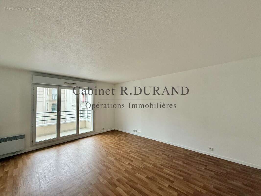 Appartement à COLOMBES