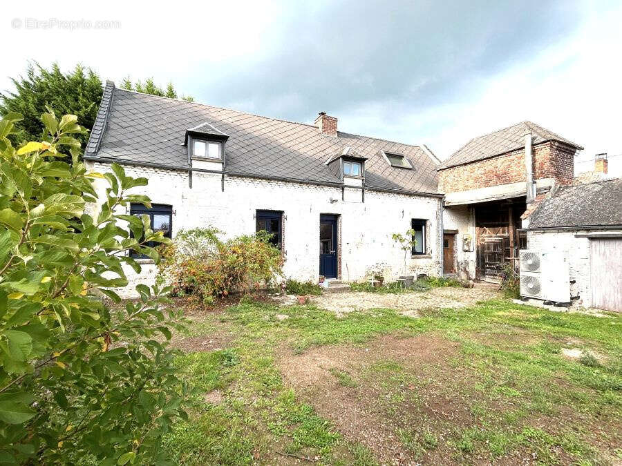 Maison à LECELLES