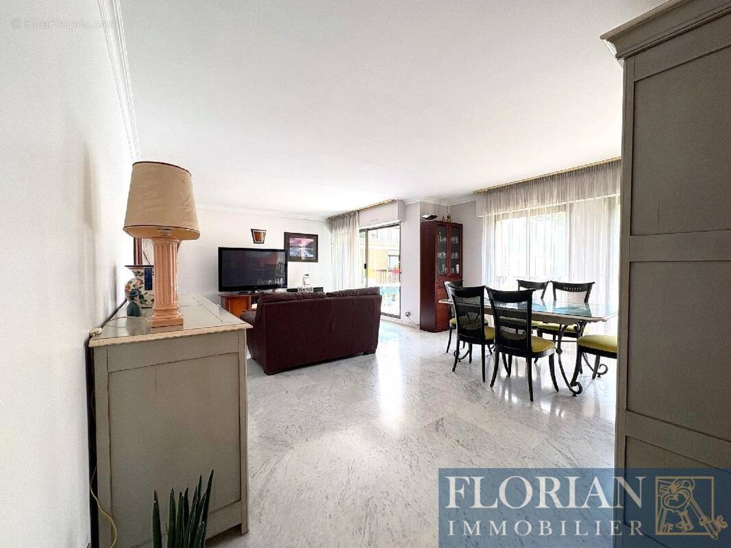 Appartement à BOURG-LA-REINE