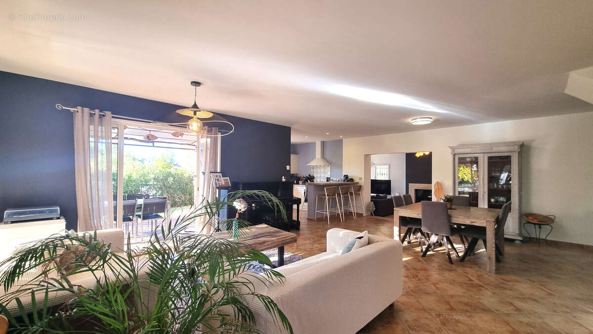 Maison à PRADES-LE-LEZ