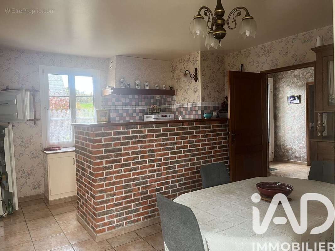 Photo 8 - Maison à THOISY-LA-BERCHERE