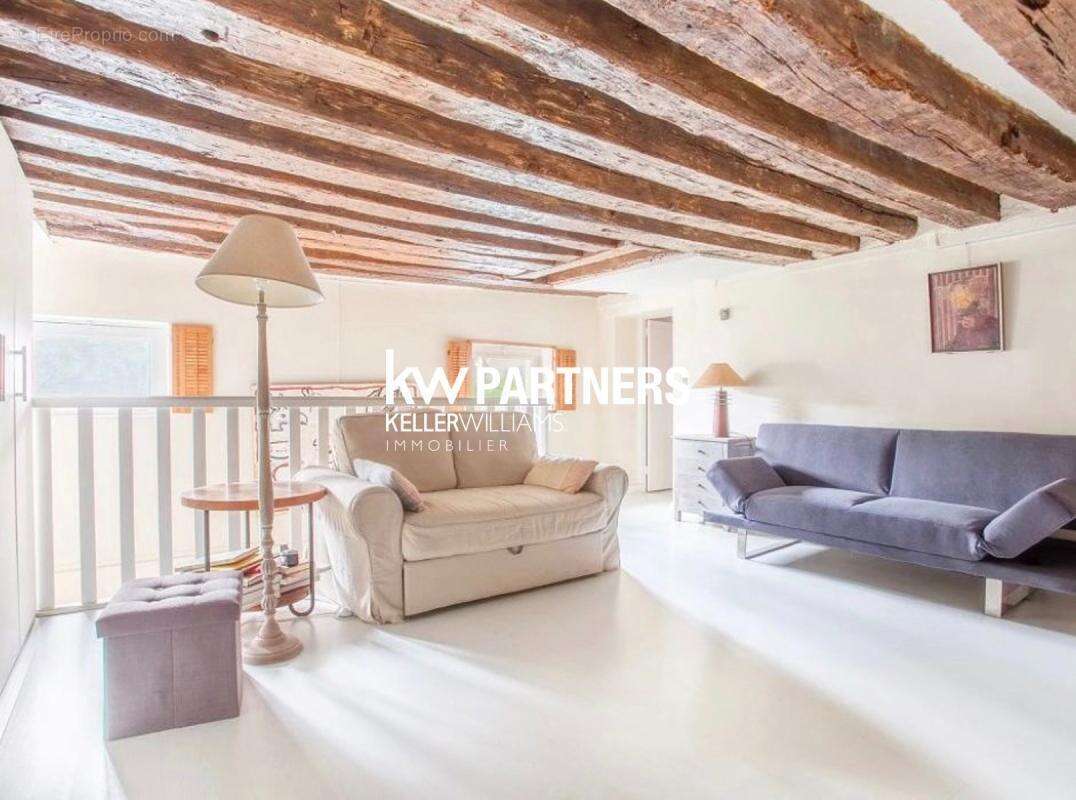 Appartement à PARIS-3E