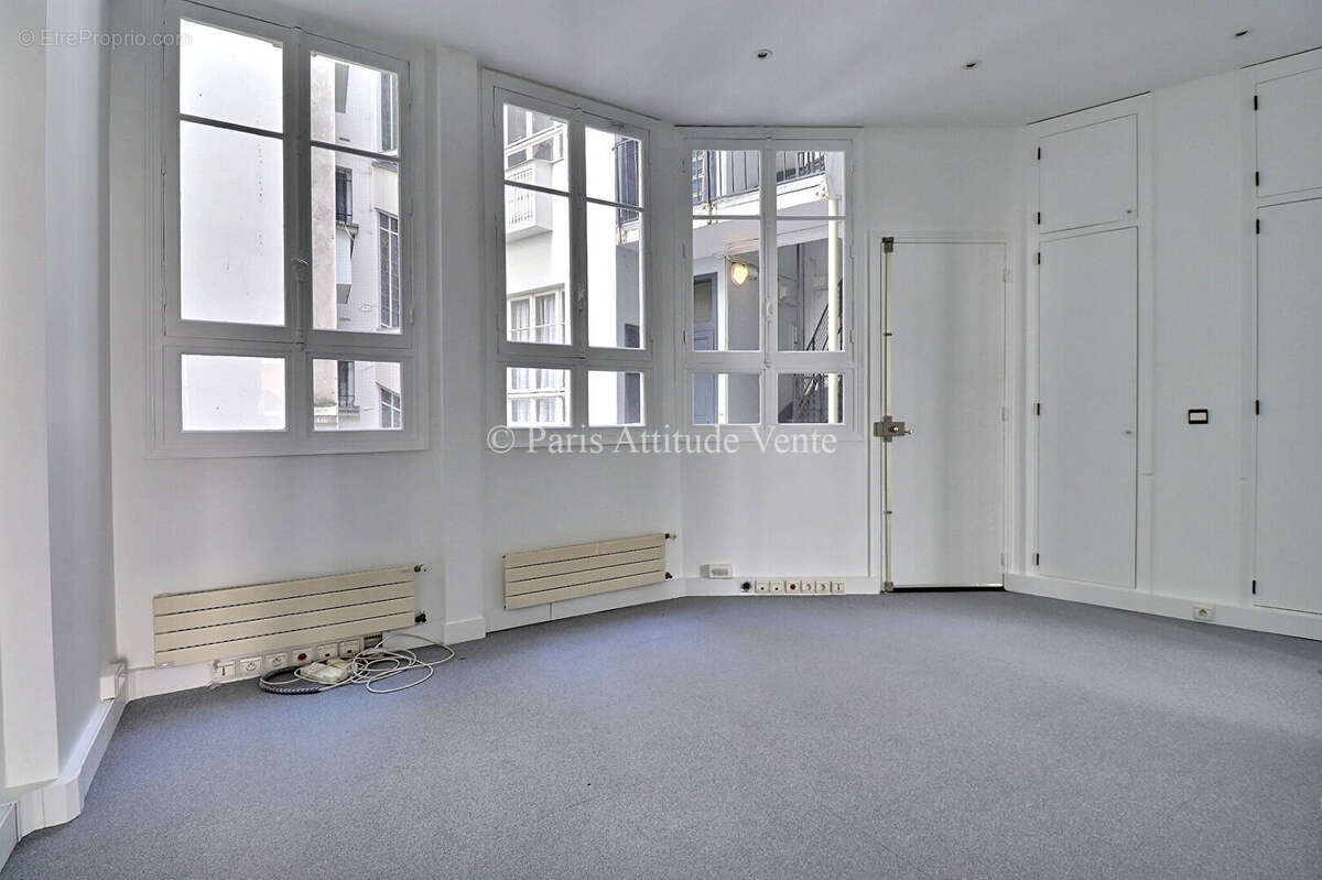 Appartement à PARIS-7E