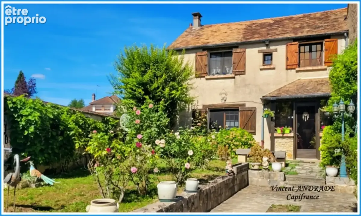 Maison à AVRAINVILLE