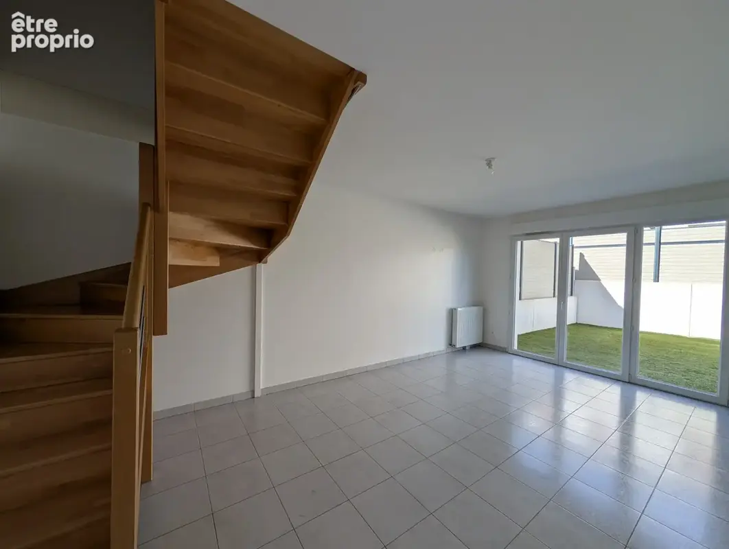Appartement T3 63.36 m2 Duplex avec Jardin 45m2 et Stationnement Privatif à Roquefort-la-Bédoule - photo 3