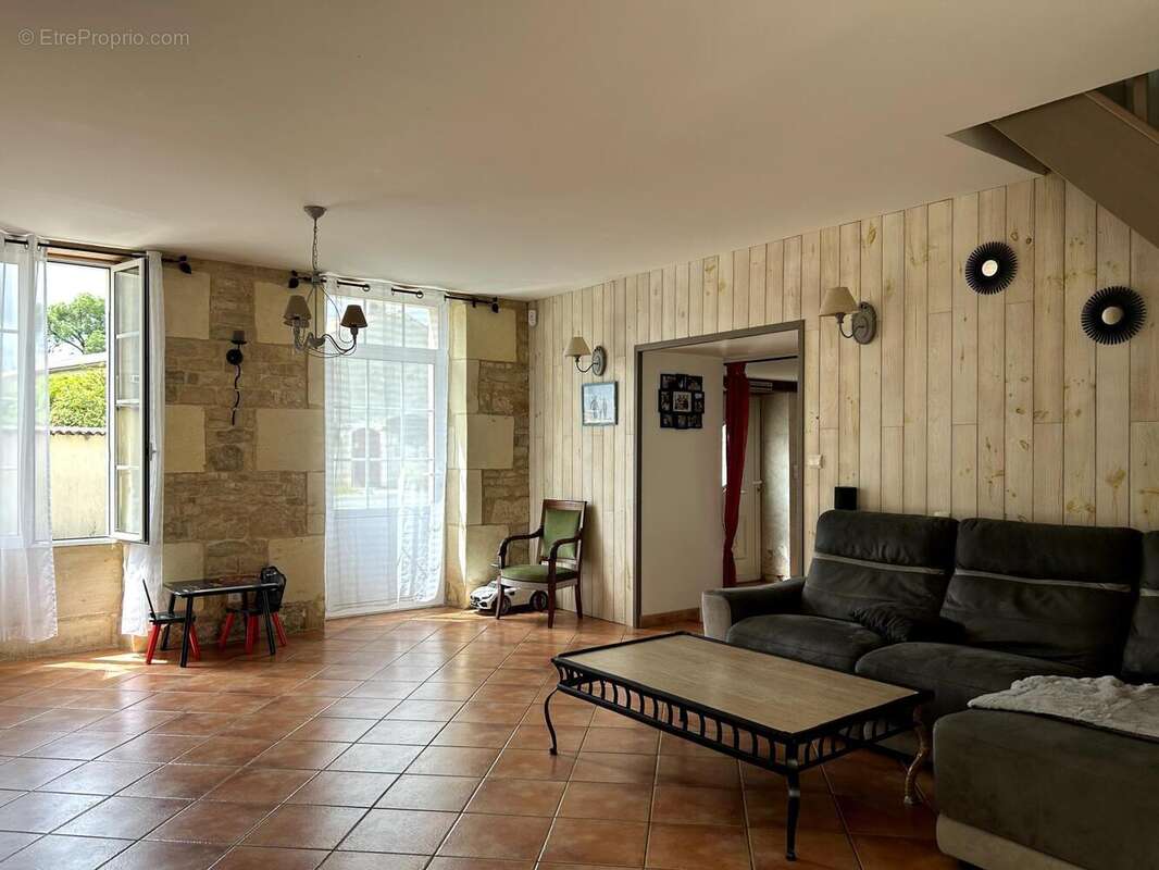 Photo 2 - Maison à NANTILLE