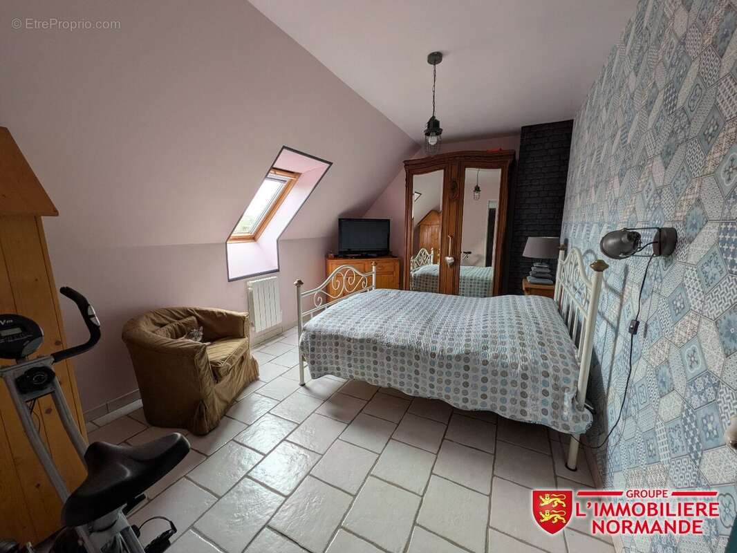 Maison à LIMETZ-VILLEZ