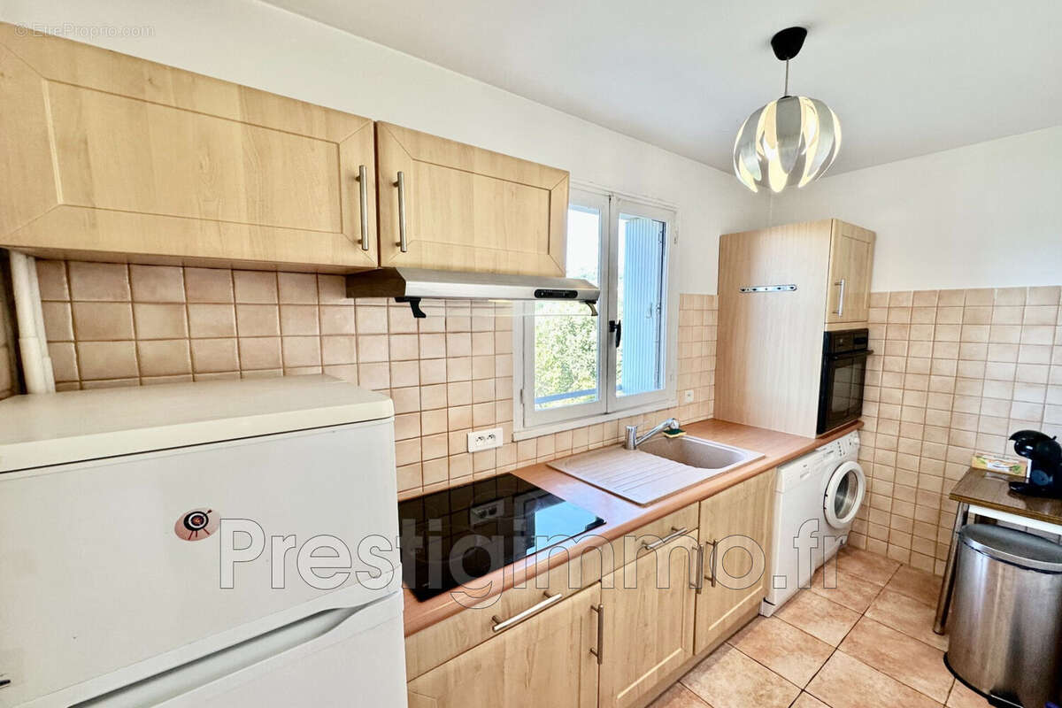 Appartement à MOUANS-SARTOUX