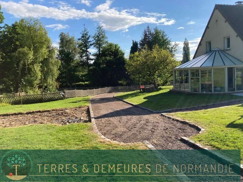 Maison à BONNEVILLE-LA-LOUVET