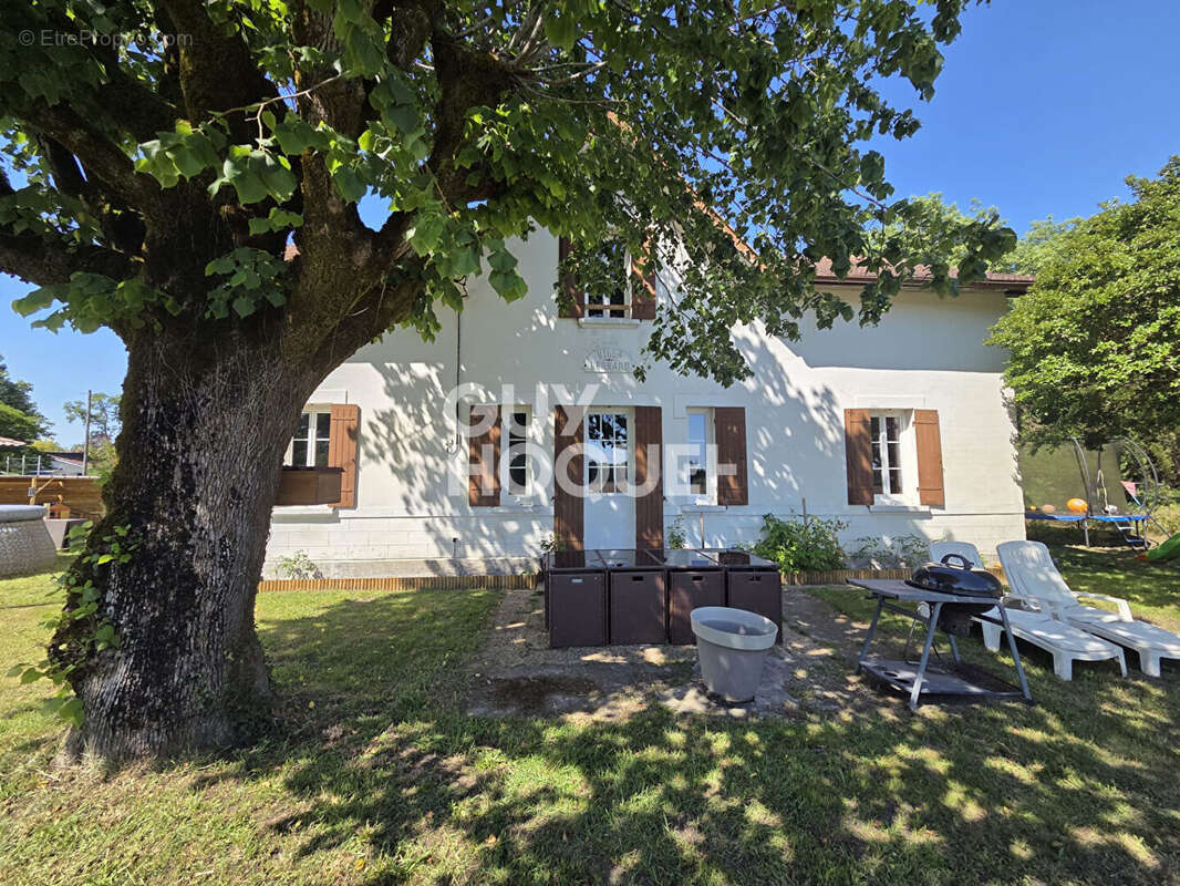 Maison à RION-DES-LANDES