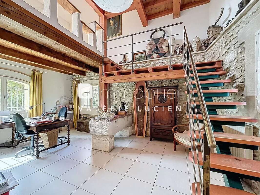 Maison à CHATEAURENARD
