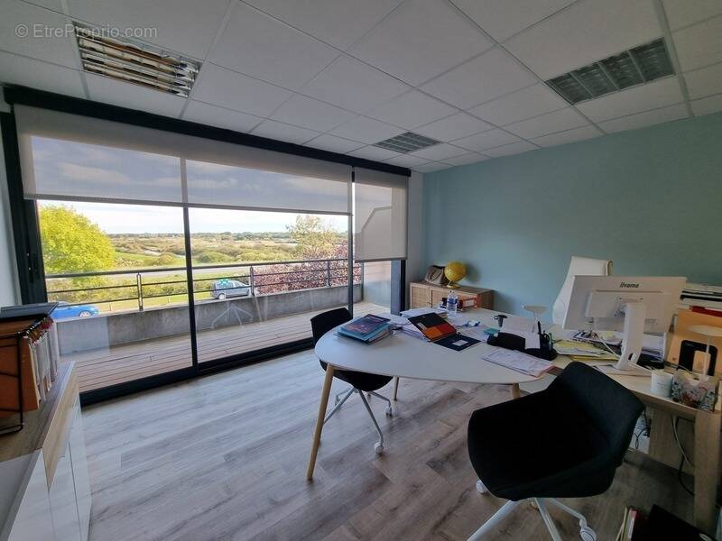 Commerce à SAINT-HILAIRE-DE-RIEZ