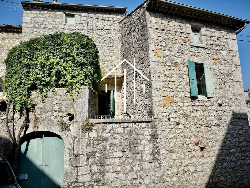 Maison à RUOMS