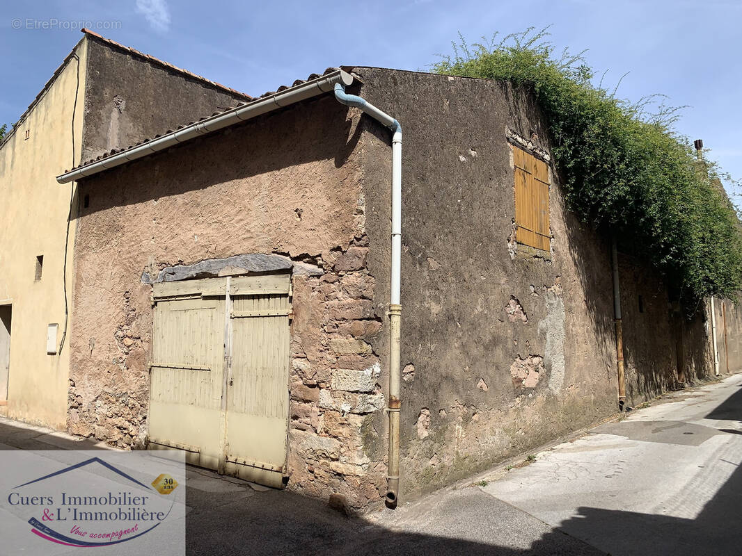 Parking à PUGET-VILLE