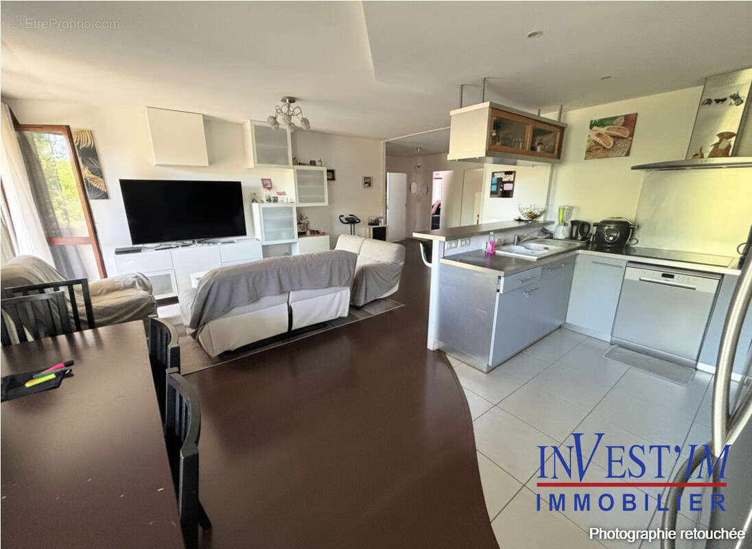 Appartement à SAINT-GENIS-LAVAL