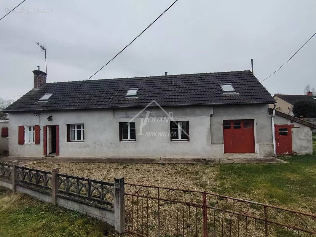 Maison à PIERREFITTE-SUR-LOIRE