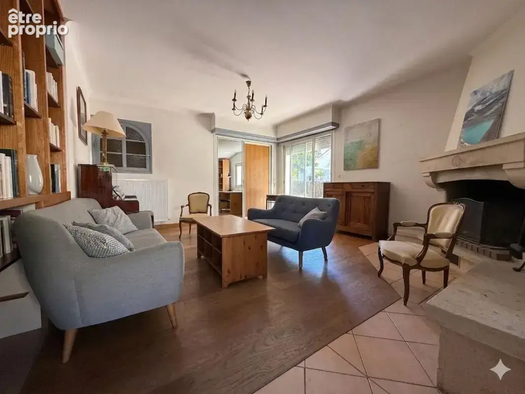 Rare ! Grande maison familiale de 6 chambres au calme à deux pas du centre ville - photo 2