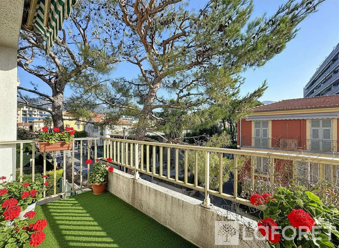 Appartement à ROQUEBRUNE-CAP-MARTIN