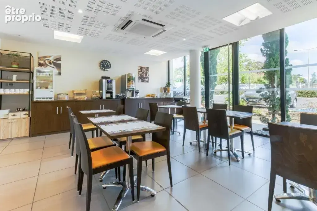 INVESTISSEMENT LOCATIF  Pau  Résidence Affaires All Suites  6,80 % de rentabilité - photo 8