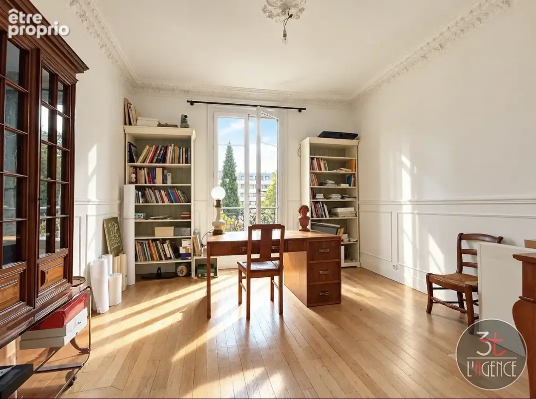 Appartement à FONTENAY-SOUS-BOIS