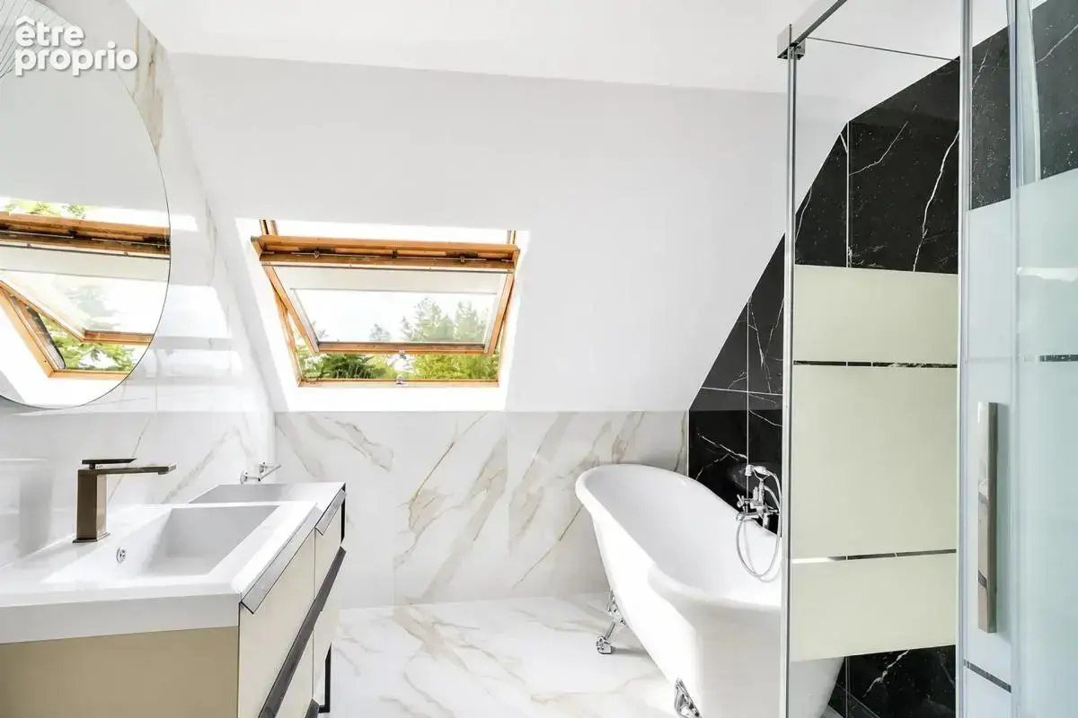 5 chambres / 150m² / sous-sol total / Jardin sans vis à vis - photo 12