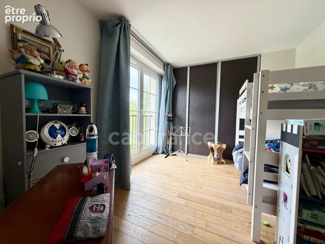 Maison familiale de 164 m² - 4 chambres - Port Cergy - photo 12