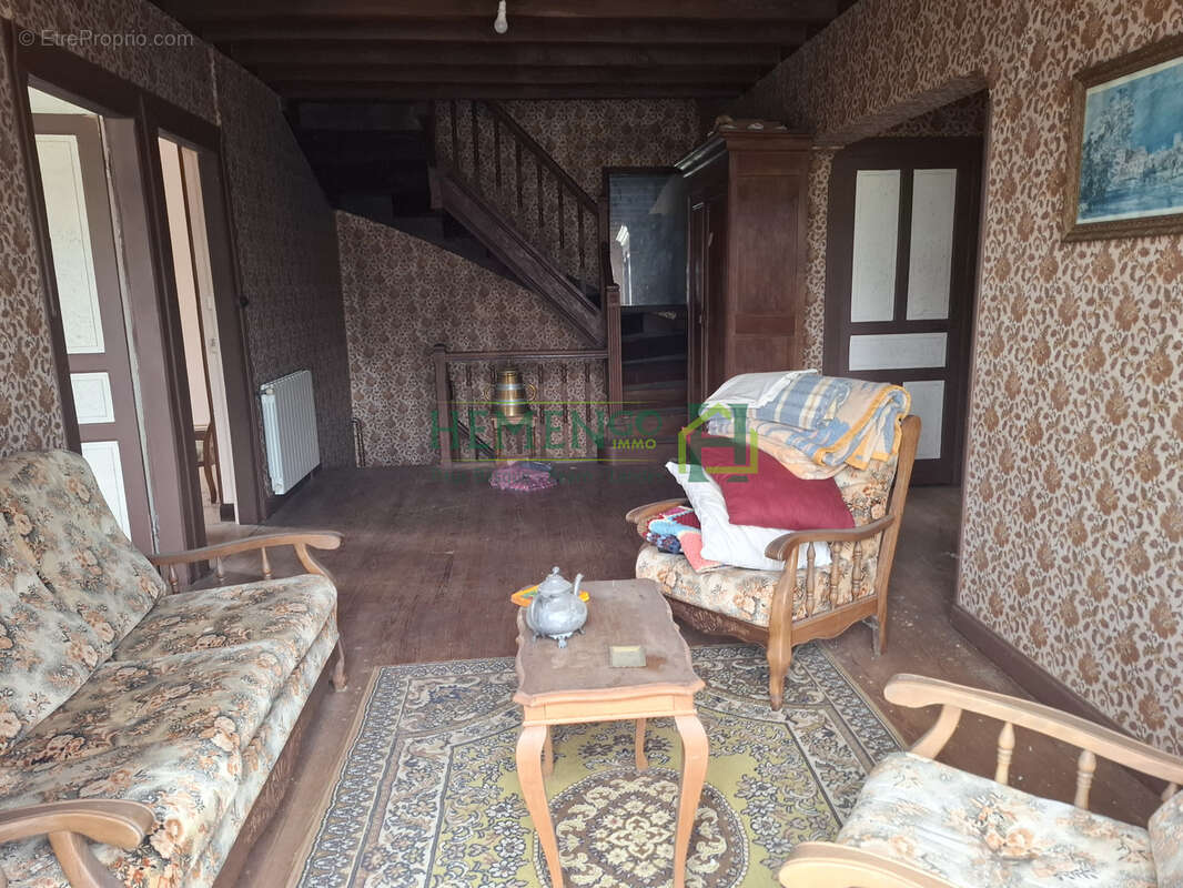 Maison à BUSSUNARITS-SARRASQUETTE