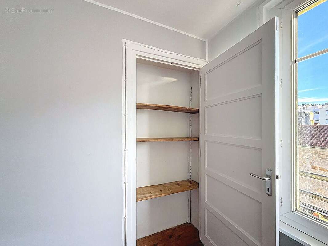 Appartement 45 m² à Le Chambon-Feugerolles  - photo 38