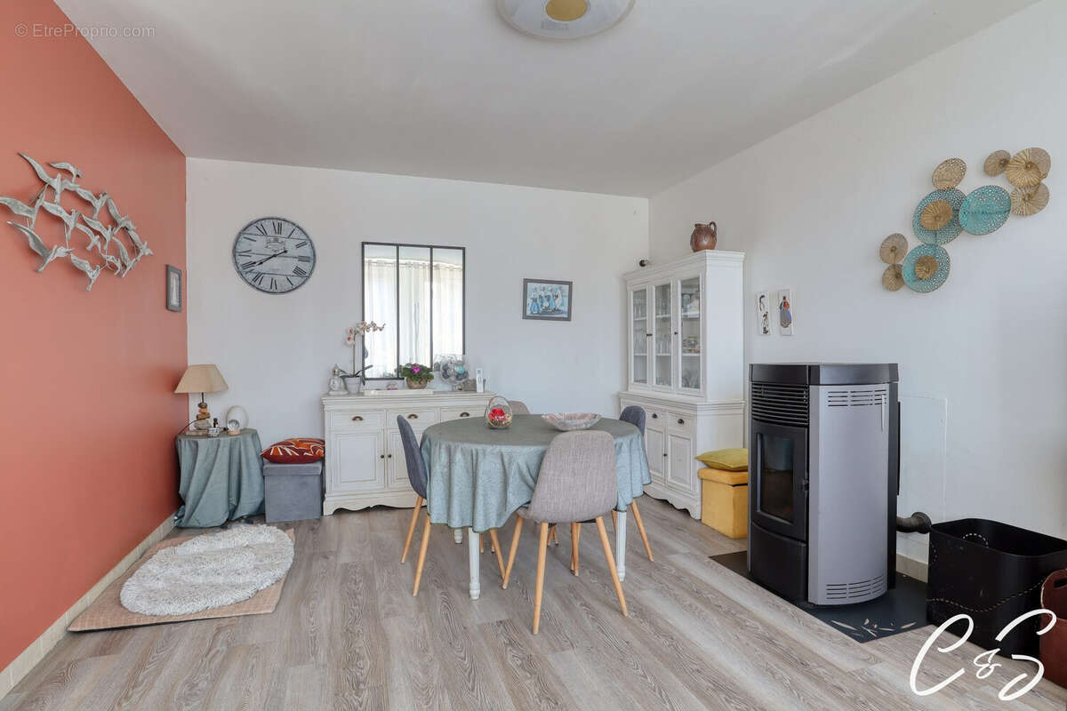 Maison 92 m² à Plogastel-Saint-Germain  - photo 4