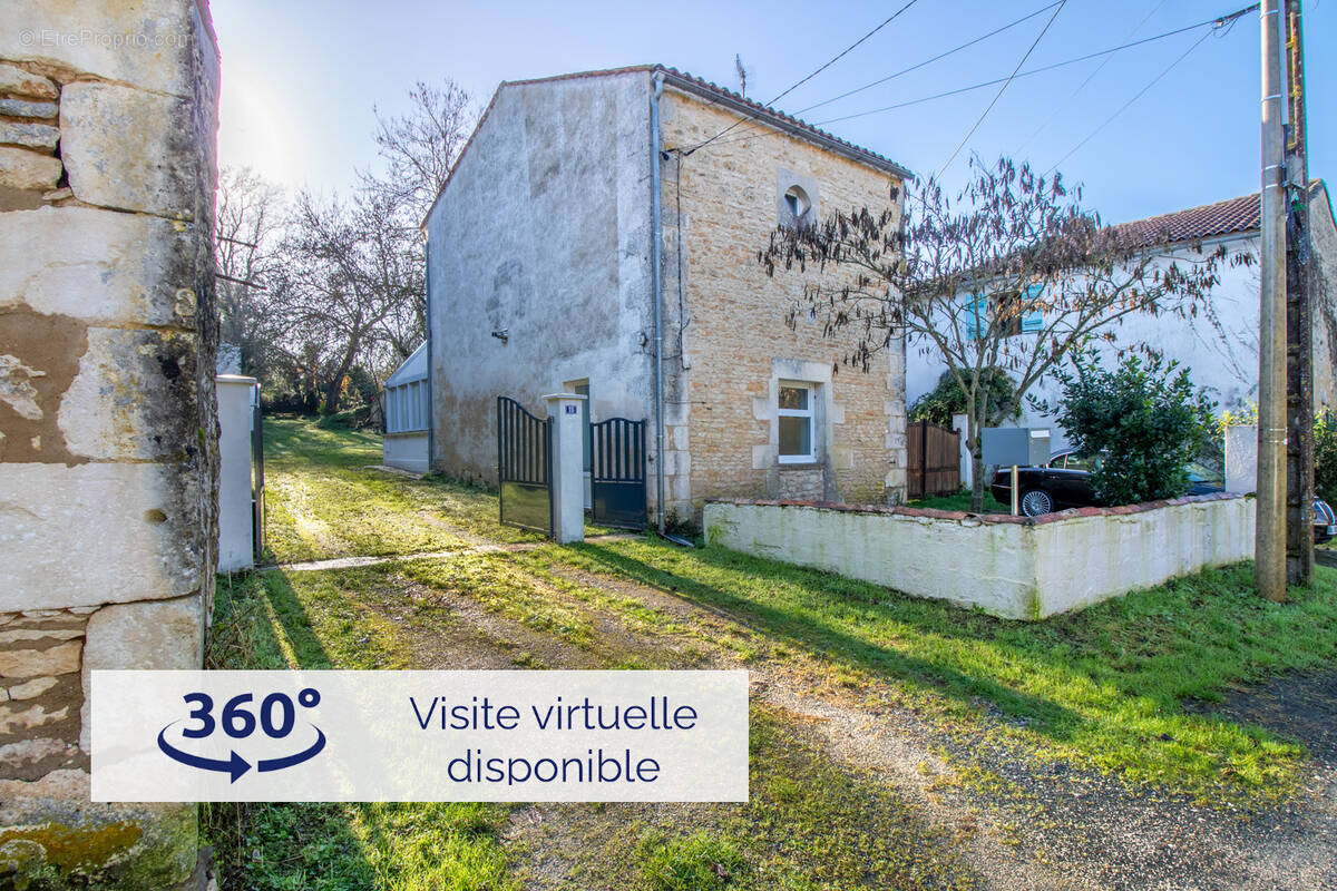 Maison à SAINT-SAVINIEN