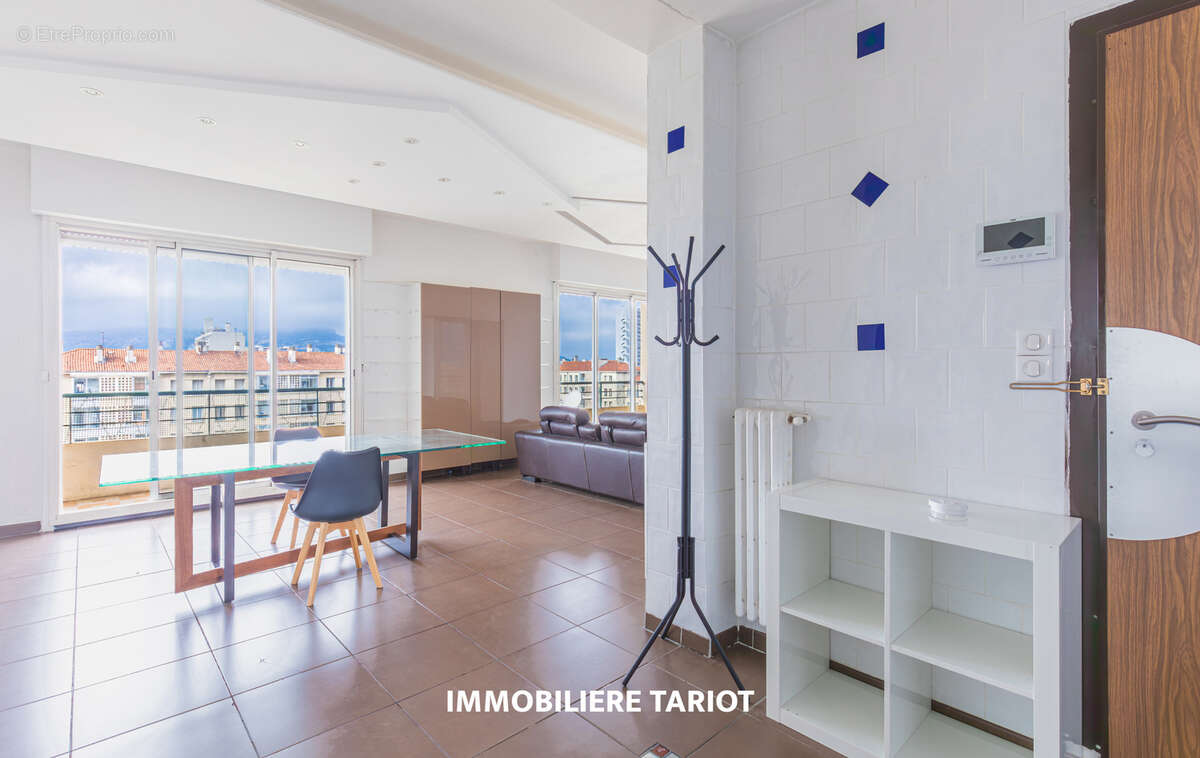 Appartement à MARSEILLE-9E