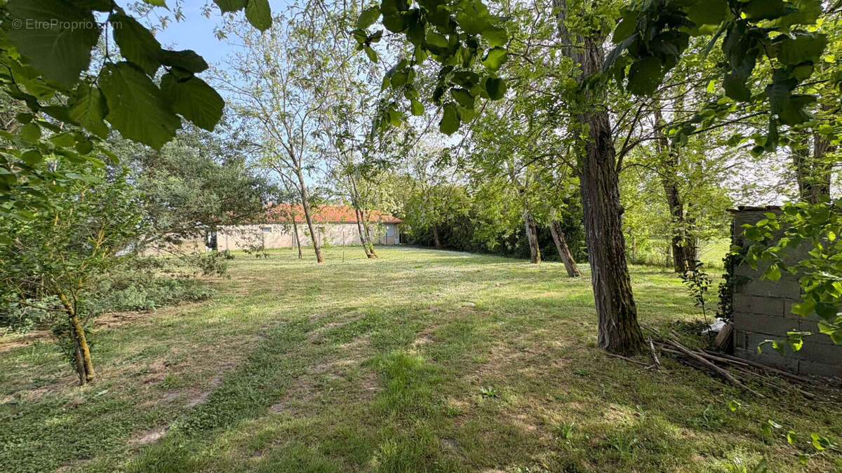 Maison à SAINT-CHRISTOLY-MEDOC