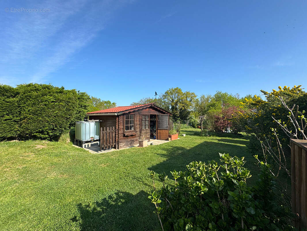 Maison à SAINT-ETIENNE-DU-BOIS