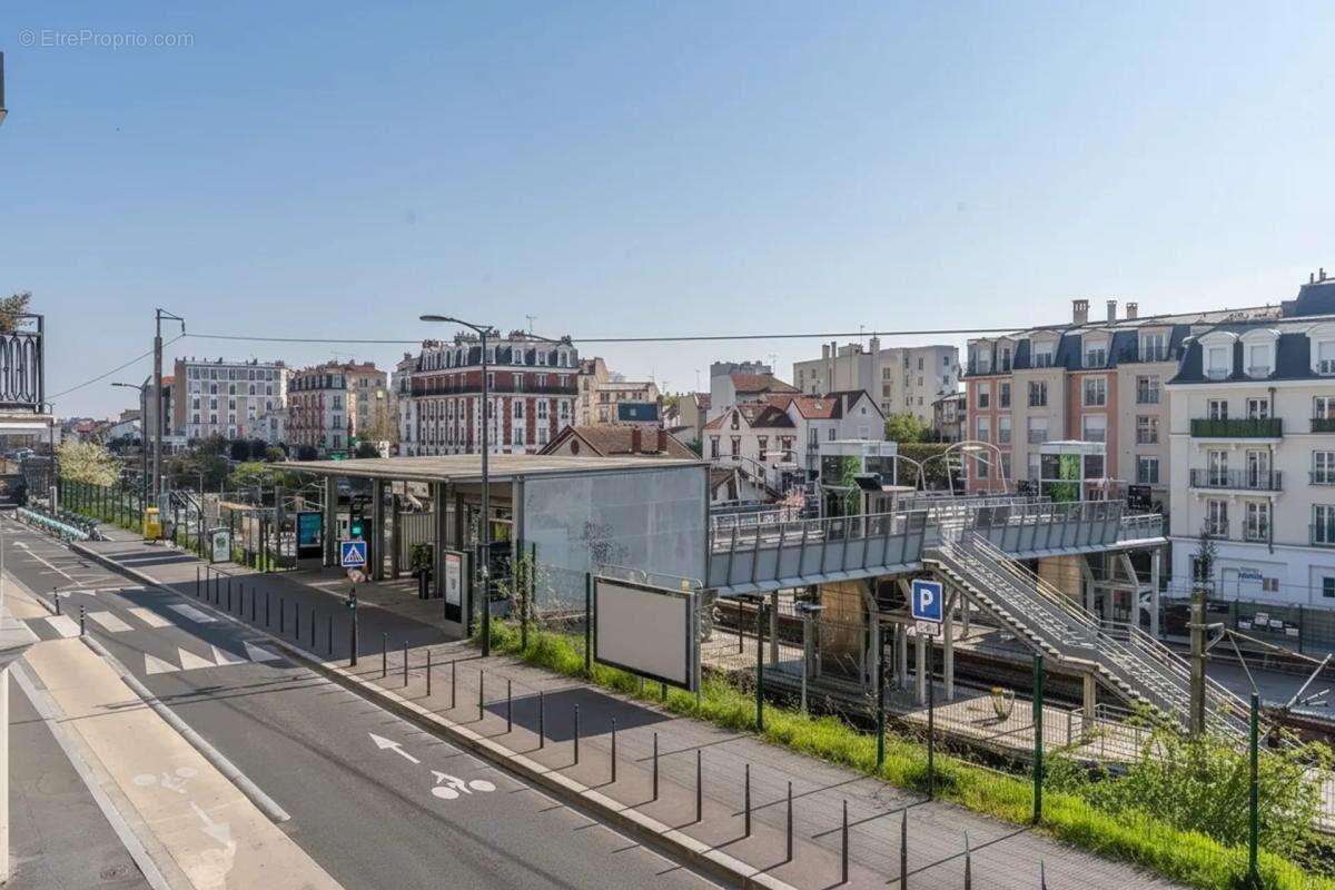 Appartement à COLOMBES
