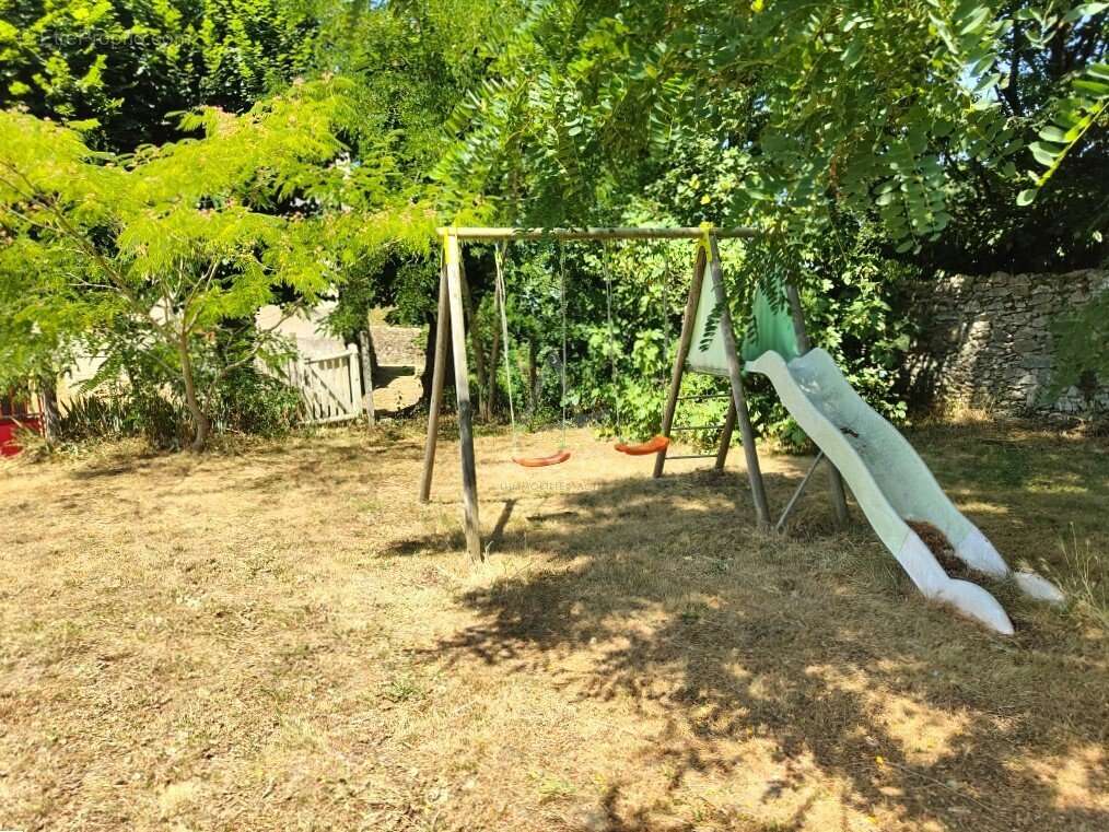 Authentique maison de charme avec jardin et dépendances à MONTREUIL-SUR-LOIR - photo 14