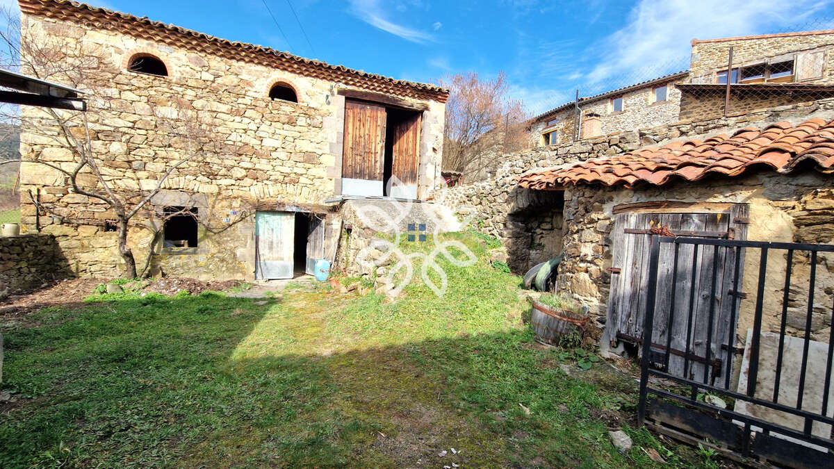 Maison à VILLENEUVE-D'ALLIER