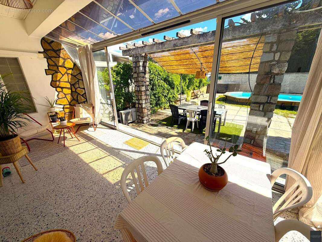Maison à PIGNANS