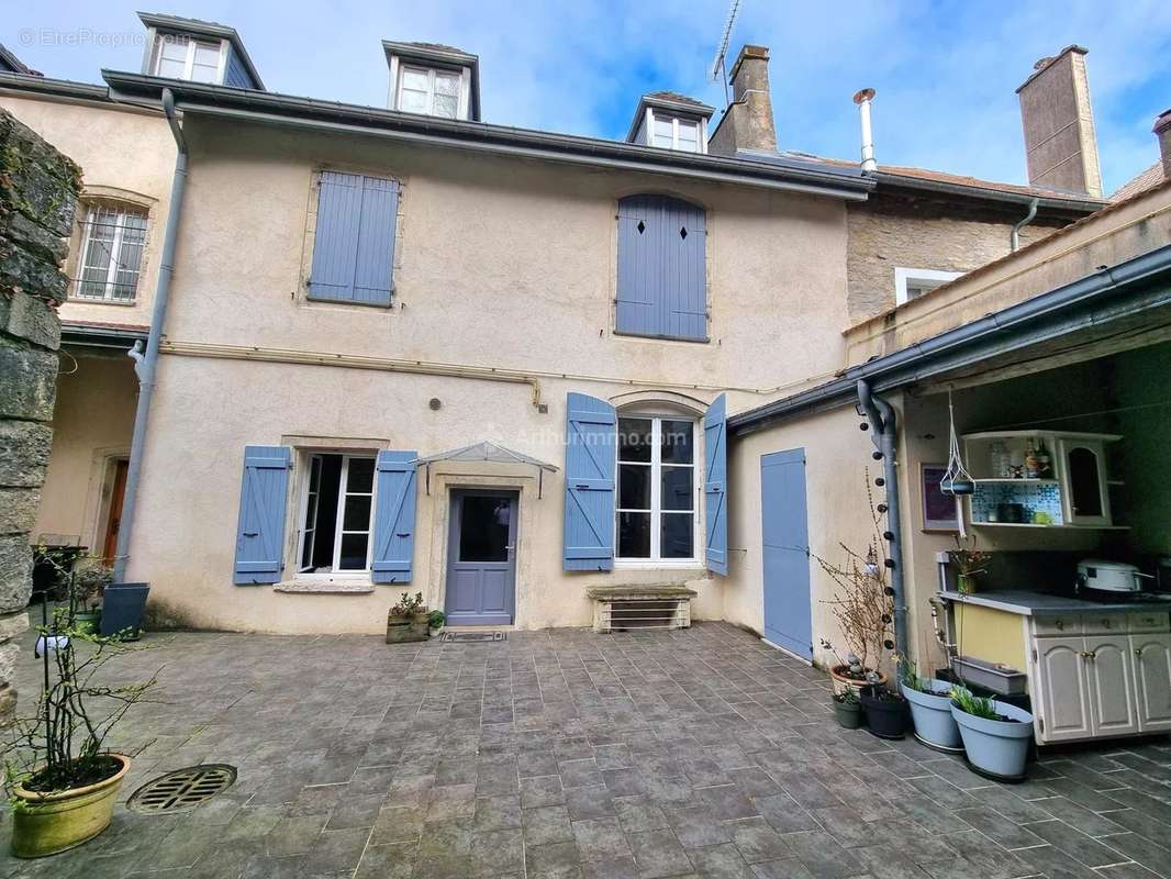 Appartement à BOURMONT