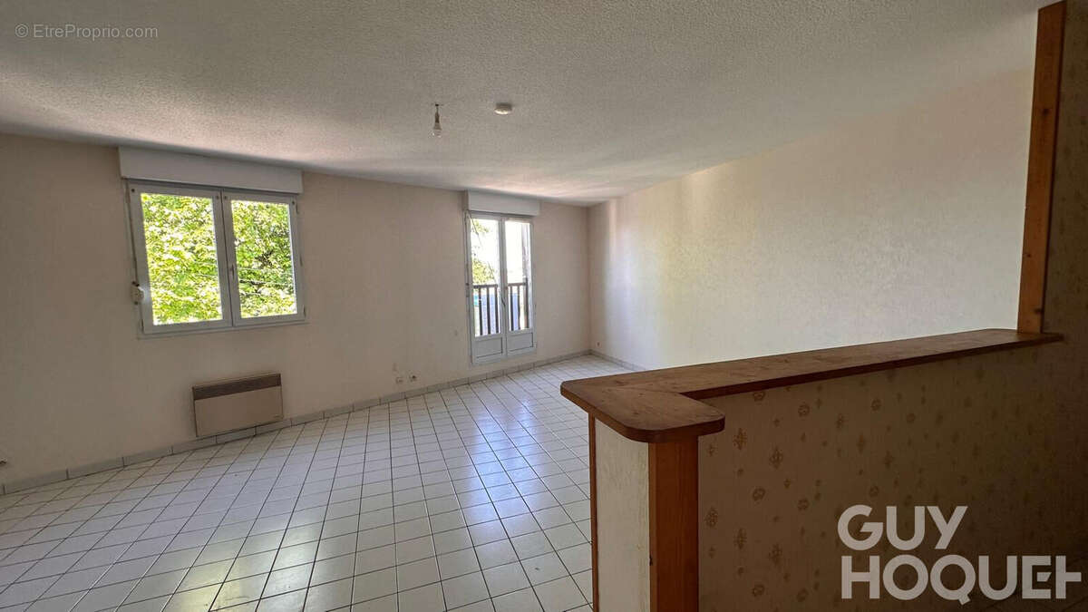 Appartement Neuville De Poitou 3 pièce(s) 67.54 m2 - photo 2